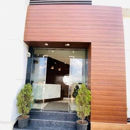 Hotel Shree Sai Shirdi Esterno foto