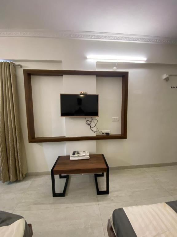 Hotel Shree Sai Shirdi Esterno foto