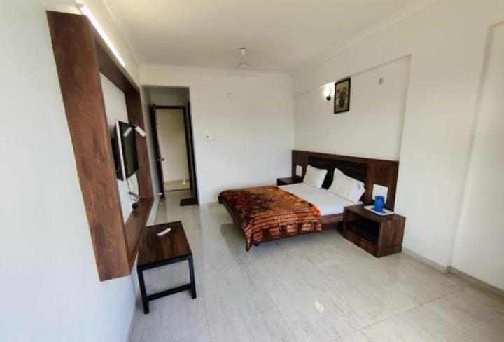 Hotel Shree Sai Shirdi Esterno foto